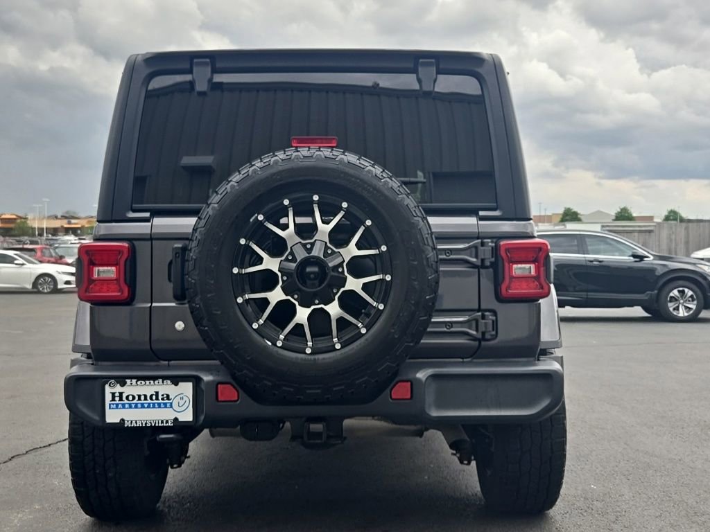 Used 2018 Jeep Wrangler Unlimited Sahara w/ Cold Weather Group image 7