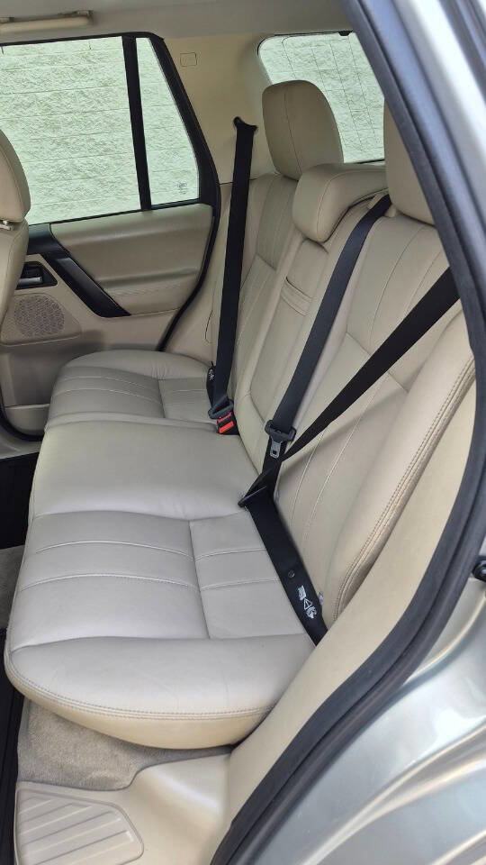 Used 2012 Land Rover LR2 HSE image 49