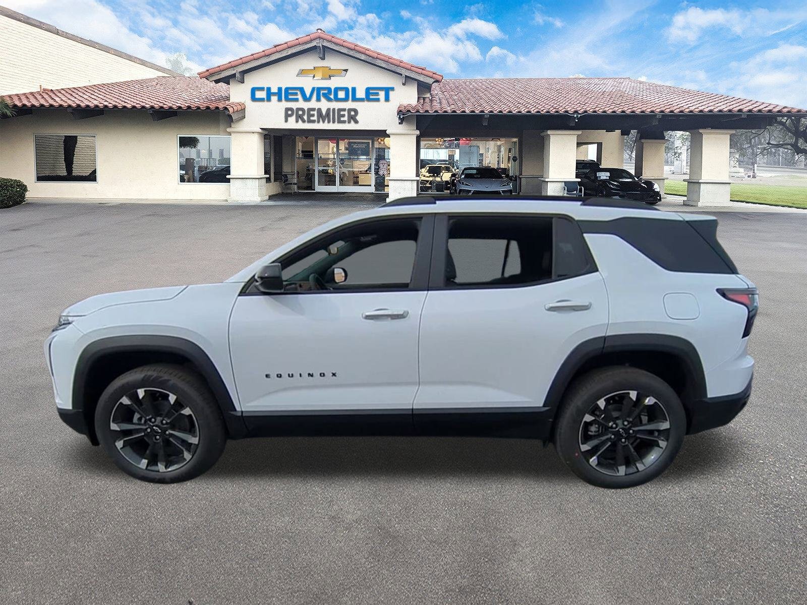 New 2026 Chevrolet Equinox RS w/ Convenience Package III FWD image 5