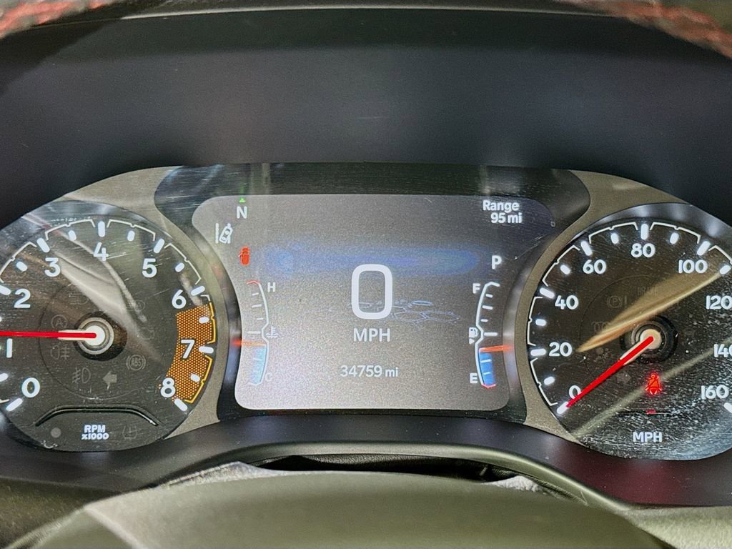 Used 2025 Jeep Compass Trailhawk AWD/4WD image 10
