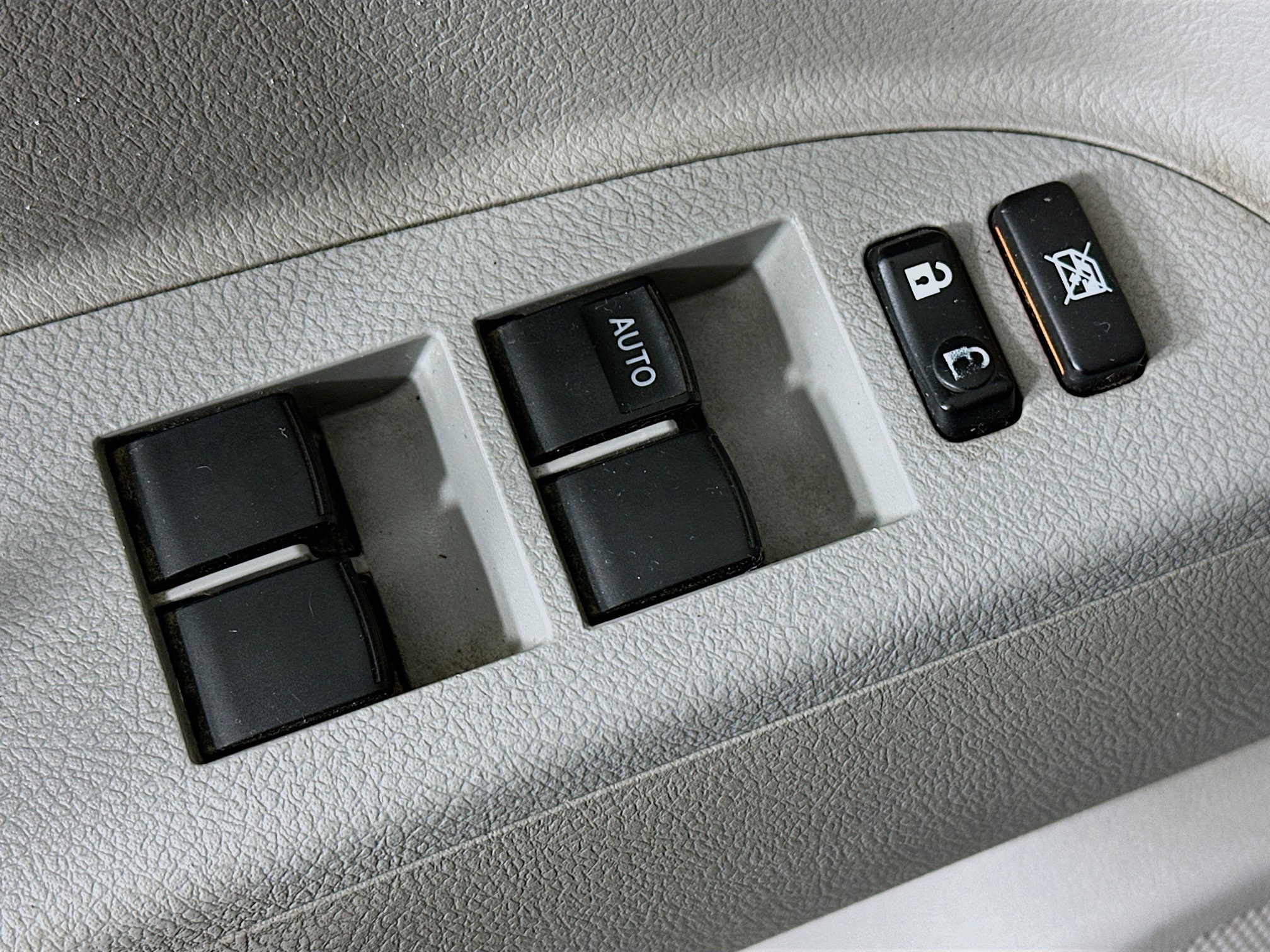 Used 2013 Toyota Highlander Plus image 15