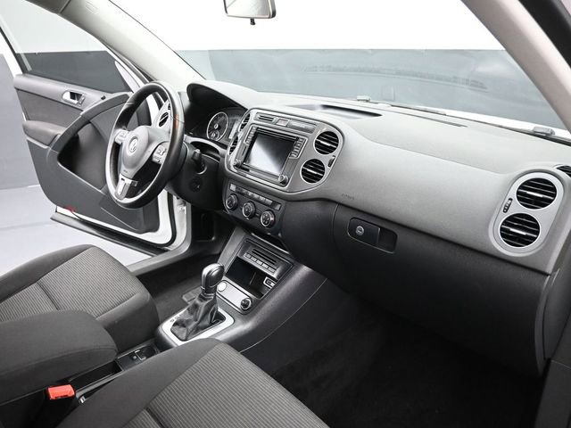 Used 2018 Volkswagen Tiguan Limited image 25