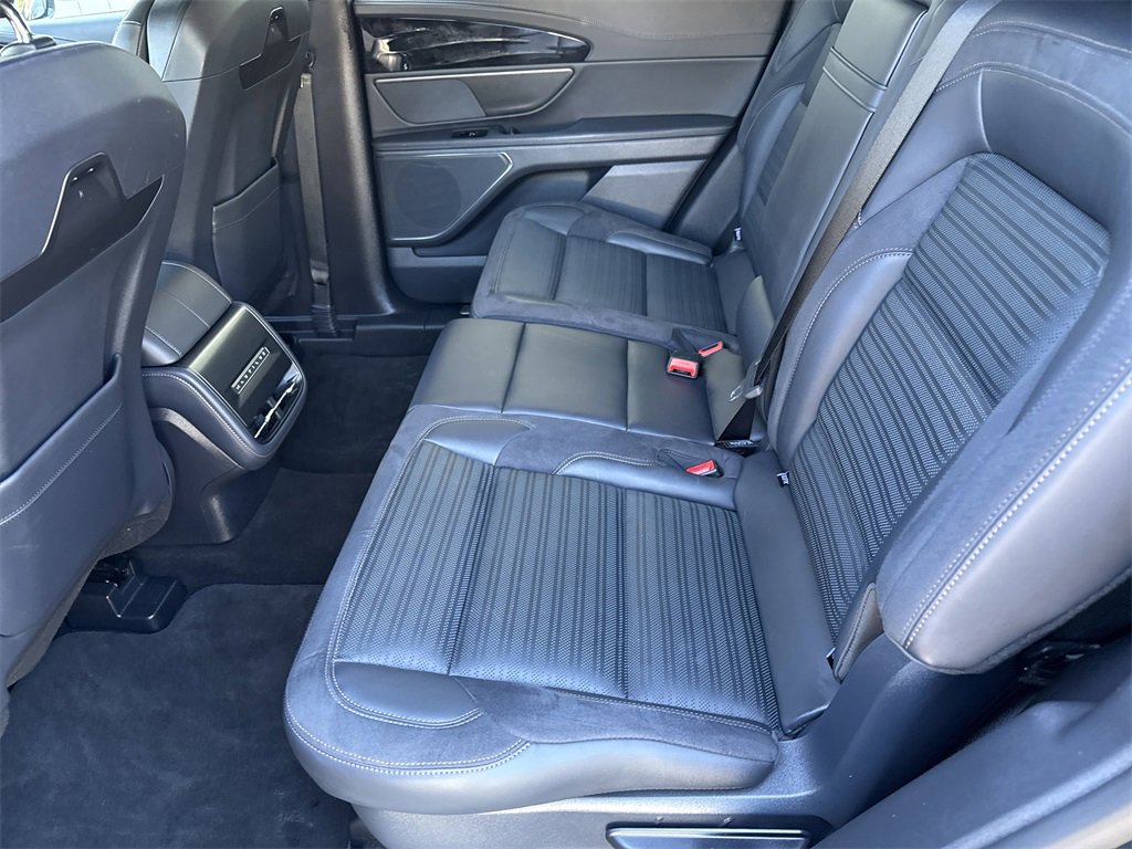 Used 2024 Lincoln Nautilus Reserve w/ Jet Appearance Package (87T) image 21