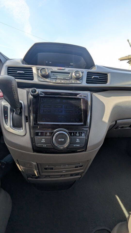 Used 2016 Honda Odyssey Touring Elite image 25