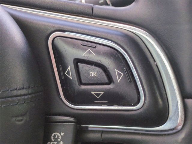 Used 2013 Jaguar XJ L Portfolio image 26