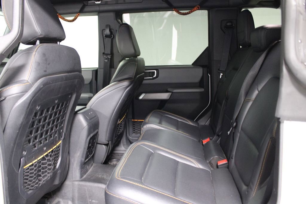 Used 2023 Ford Bronco Badlands image 16