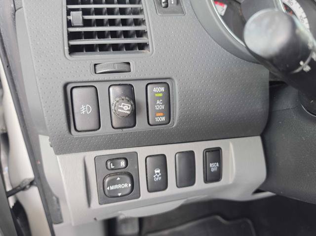 Used 2013 Toyota Tacoma 4x4 Double Cab w/ TRD Sport Pkg image 23