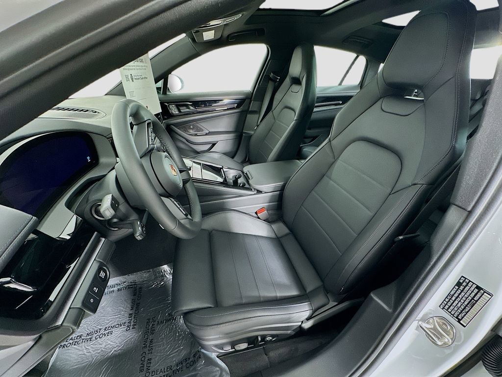 New 2025 Porsche Panamera image 5