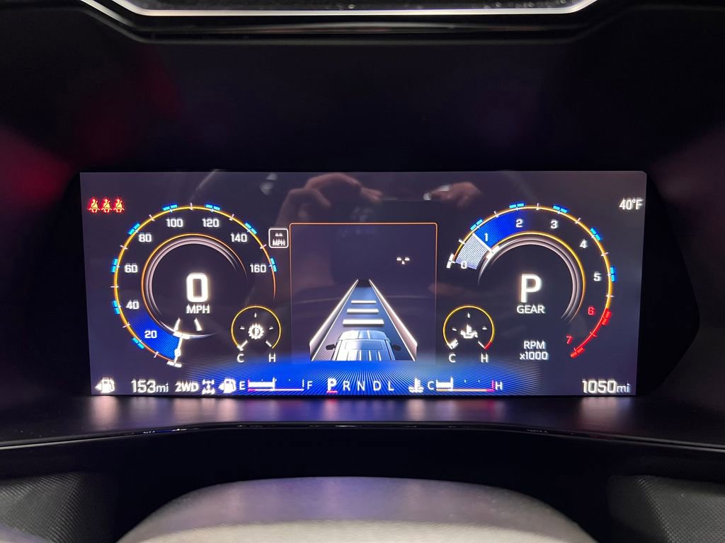 Used 2025 Chevrolet Colorado Z71 w/ Midnight Edition image 12