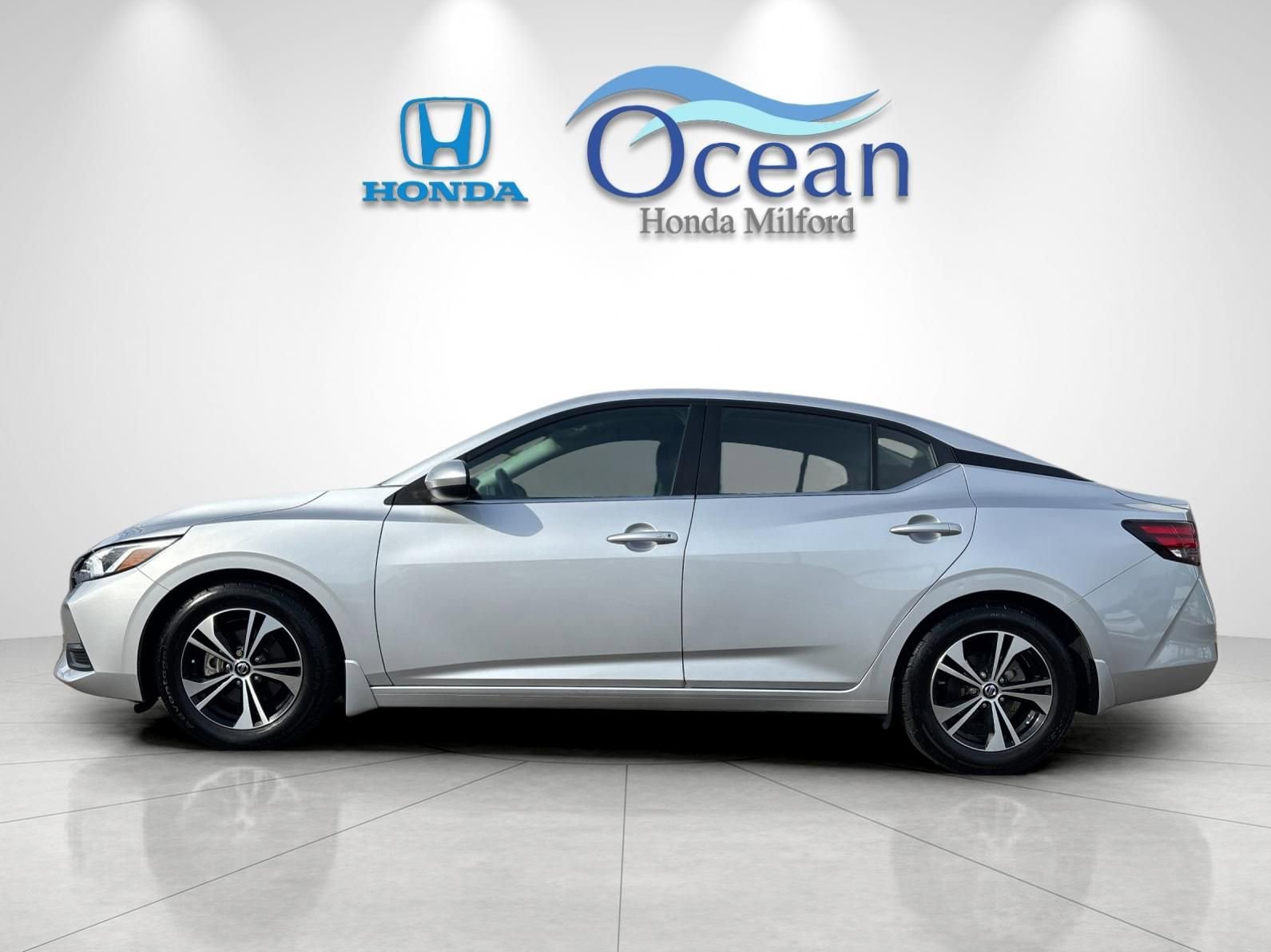 Used 2021 Nissan Sentra SV w/ Electronics Package FWD image 6
