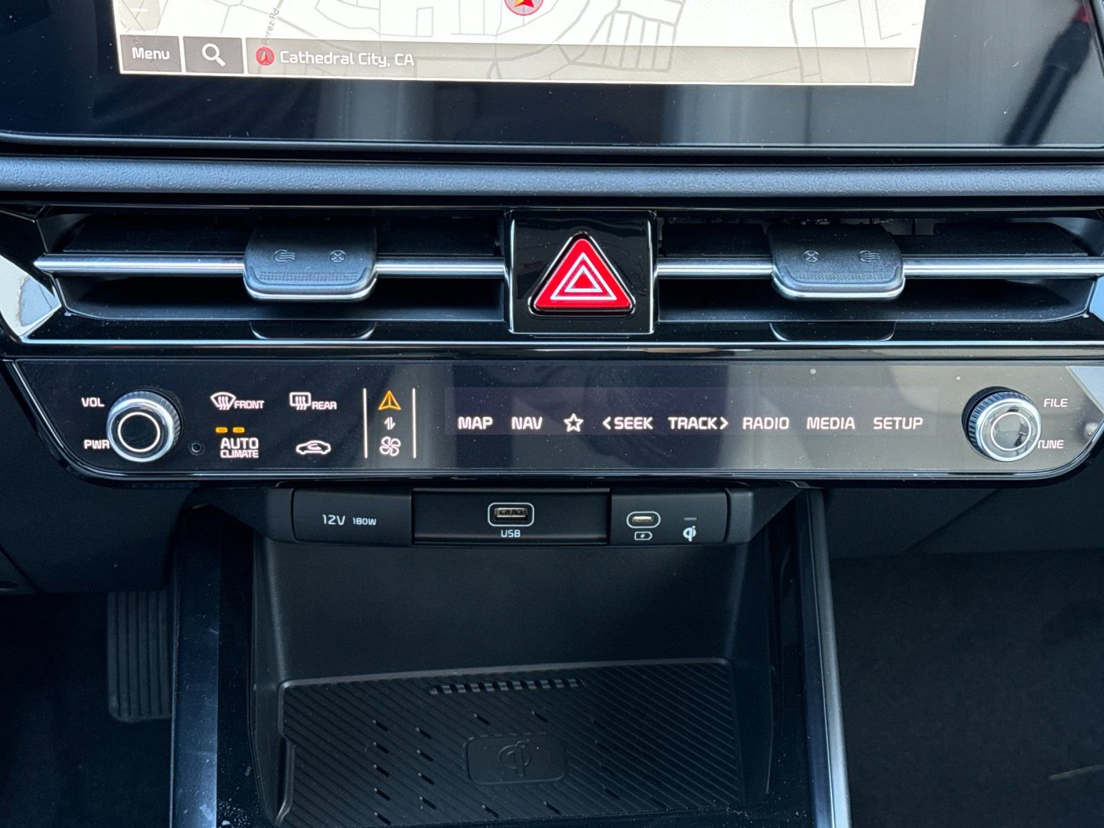 New 2025 Kia Niro EX image 23