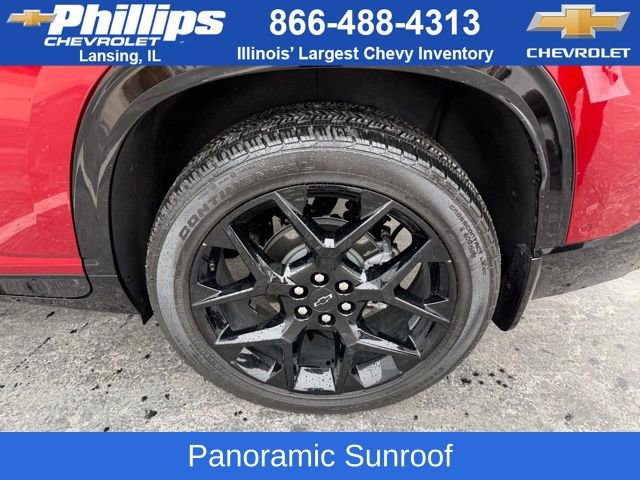 Certified 2025 Chevrolet Traverse RS w/ LPO, Floor Liner Package image 4