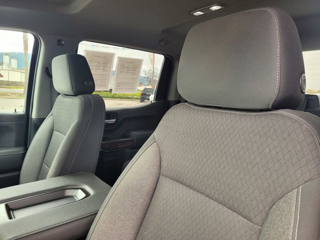 Used 2021 GMC Sierra 1500 Elevation w/ LPO, Elevation Black Package AWD/4WD image 15