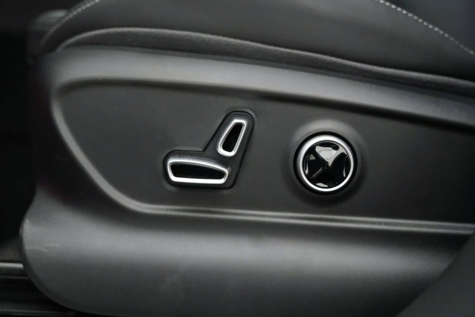 New 2025 Maserati Grecale Modena AWD/4WD image 11
