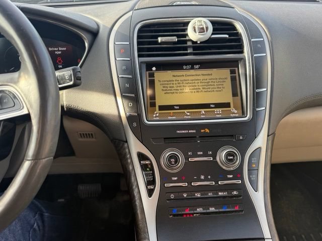 Used 2019 Lincoln Nautilus Reserve AWD/4WD image 16