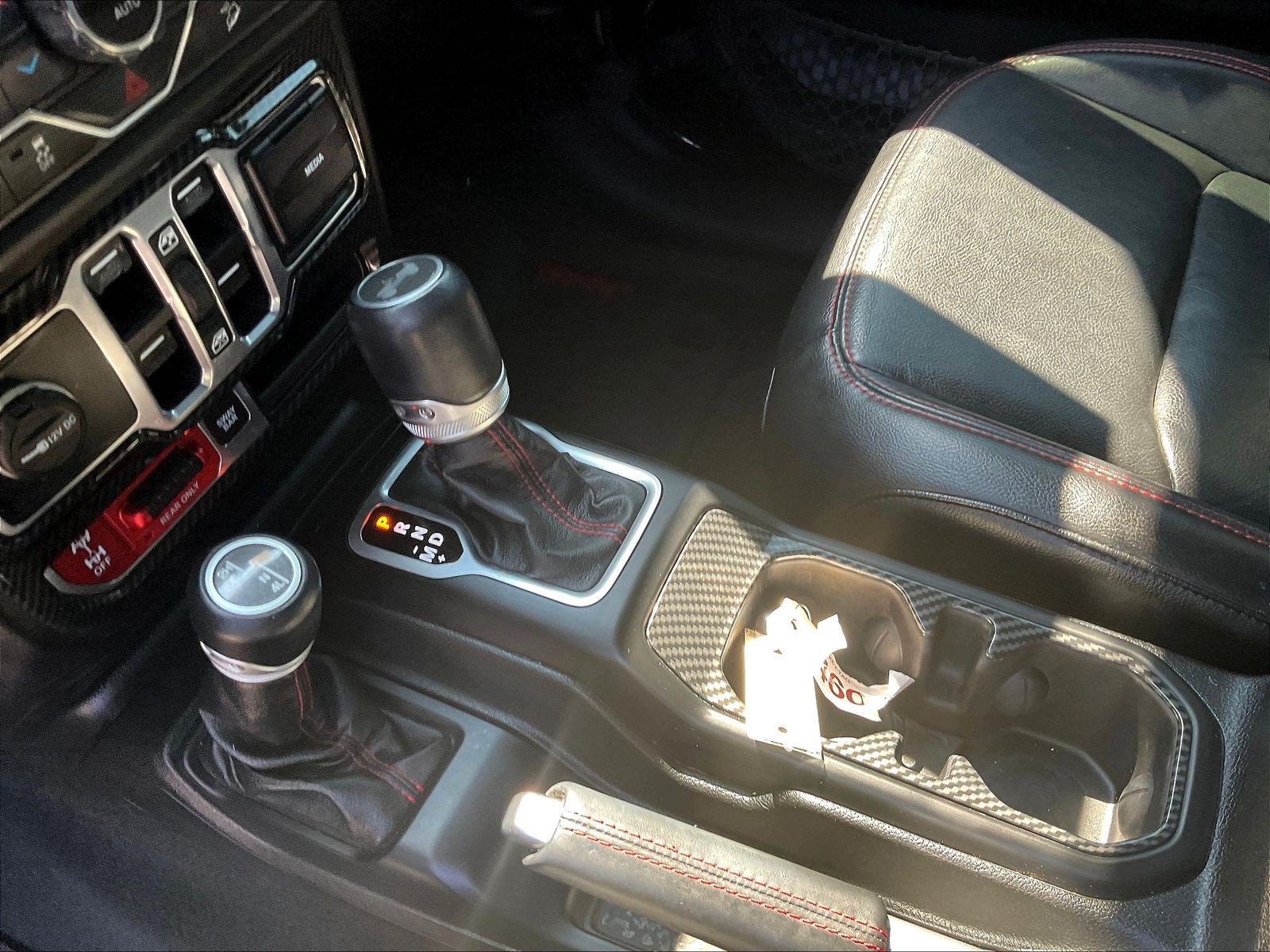 Used 2018 Jeep Wrangler Unlimited Rubicon AWD/4WD image 19