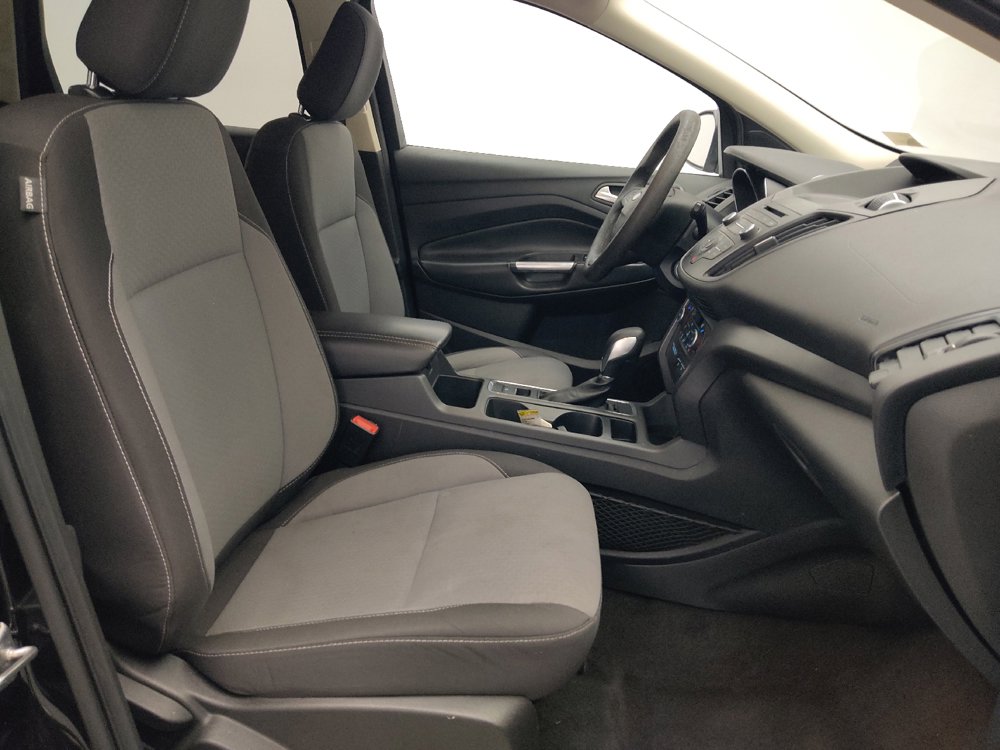 Used 2018 Ford Escape SE FWD image 21