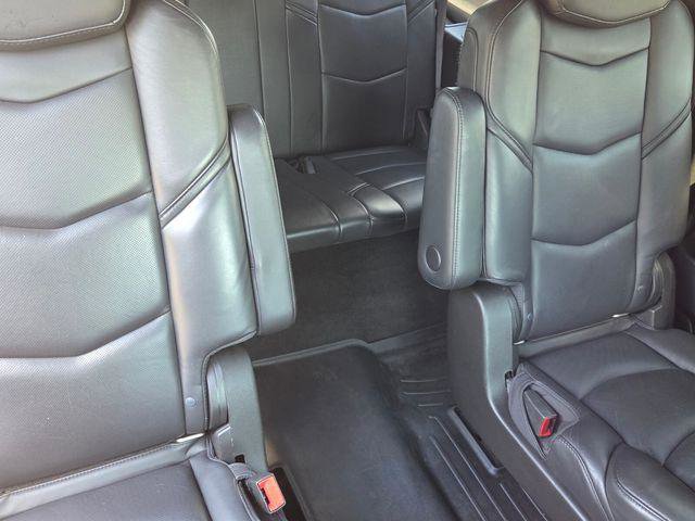 Used 2018 Cadillac Escalade ESV Platinum image 41