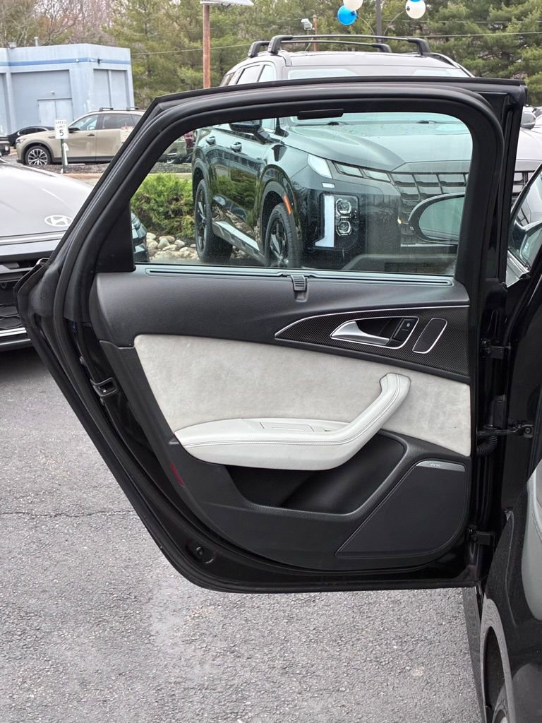 Used 2018 Audi S6 Prestige w/ Prestige Package image 48
