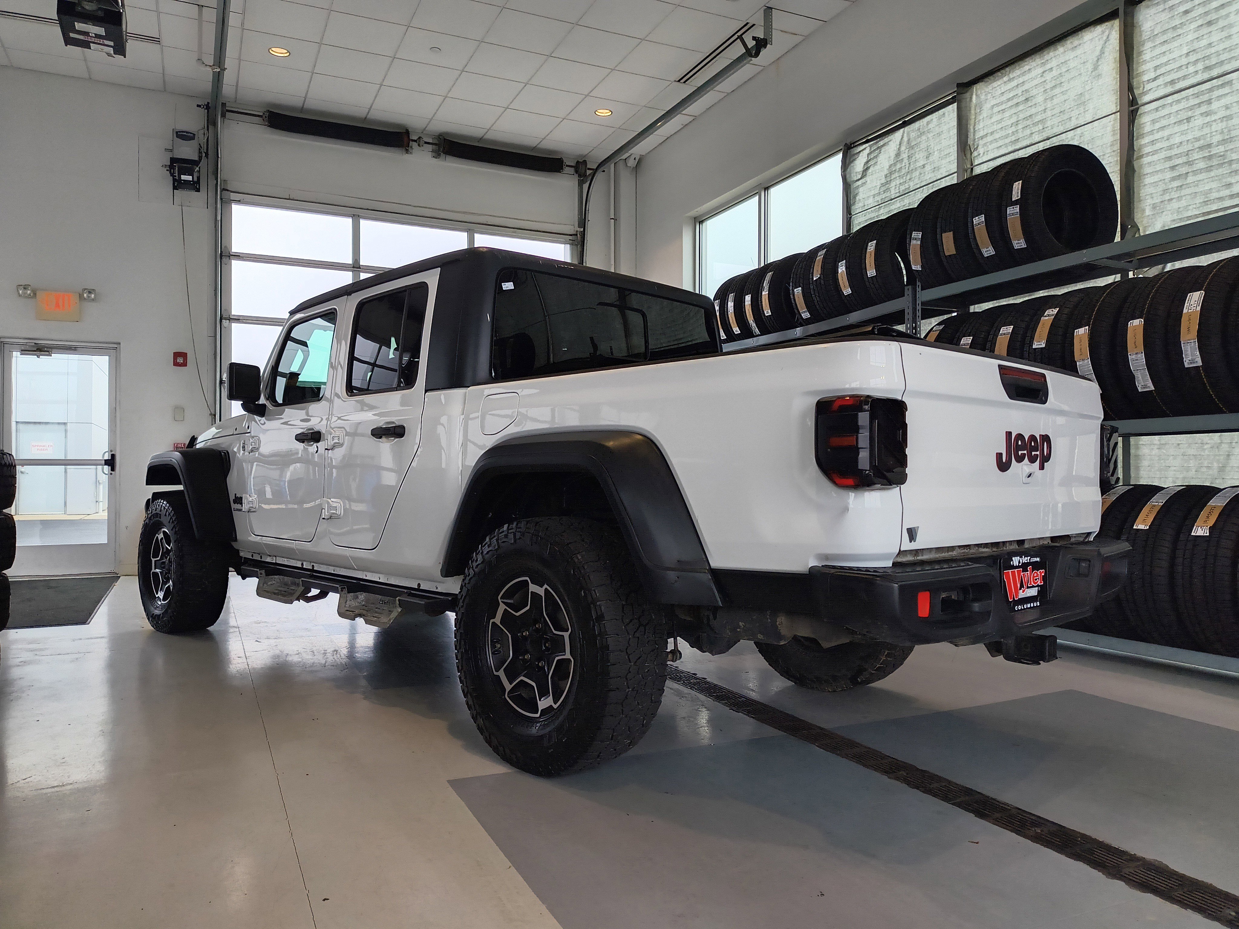 Used 2020 Jeep Gladiator Sport w/ Quick Order Package 24S image 3