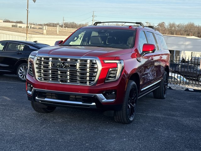 New 2026 GMC Yukon XL Denali w/ Sun & Power Step Package image 11