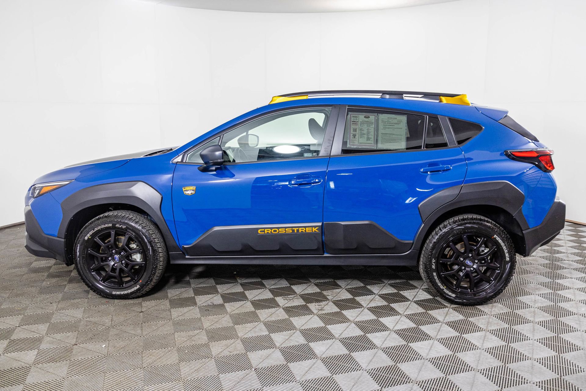Used 2025 Subaru Crosstrek 2.5i Wilderness w/ Wilderness Package image 14