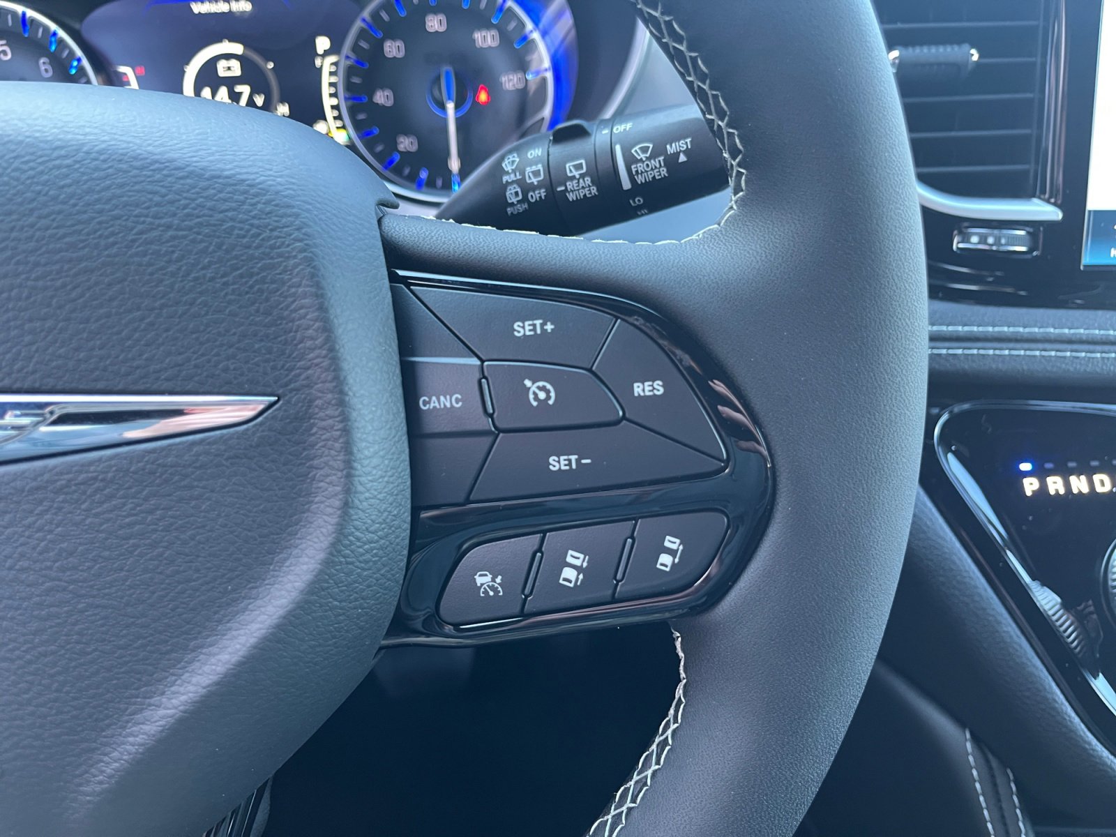 New 2026 Chrysler Pacifica Limited w/ S Appearance Package image 17