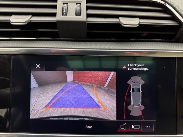 Used 2020 Audi Q3 2.0T Premium Plus w/ Premium Plus Package image 21