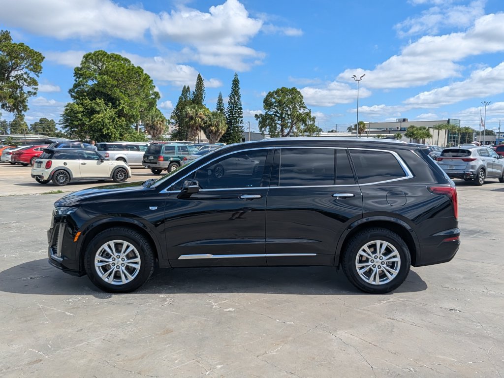 Used 2024 Cadillac XT6 Luxury FWD image 5
