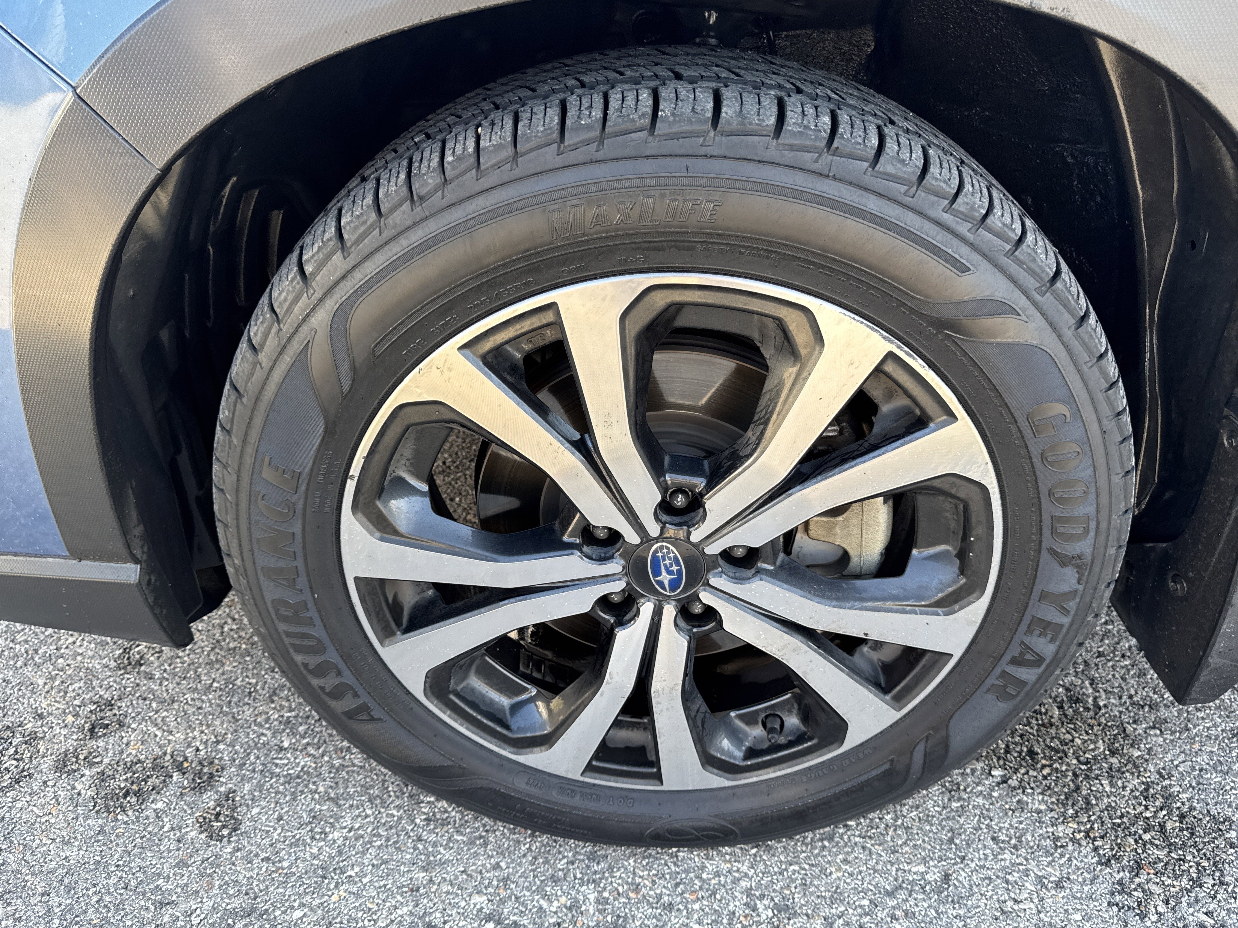 Used 2019 Subaru Forester Limited w/ Popular Package #3 image 9