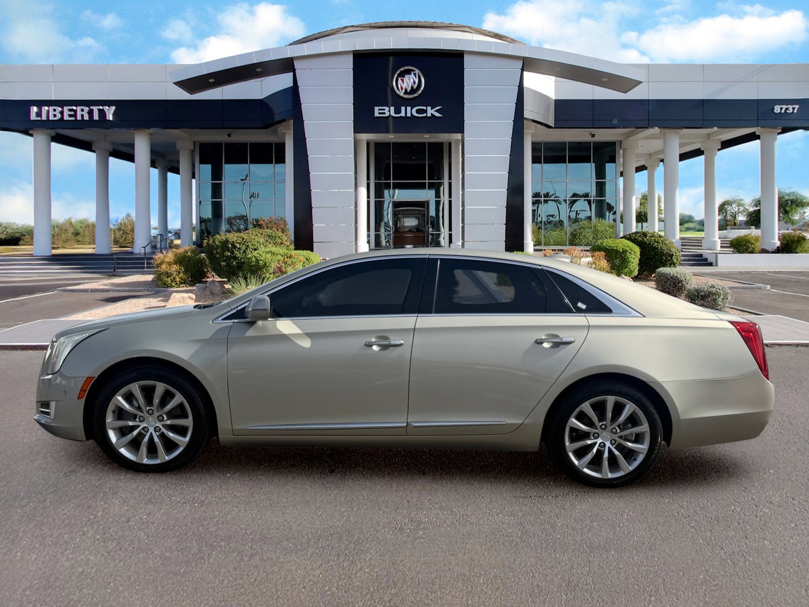 Used 2016 Cadillac XTS Luxury w/ Driver Awareness Package FWD image 7