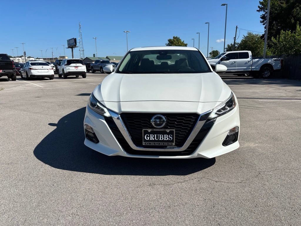 Used 2020 Nissan Altima 2.5 SL FWD image 2