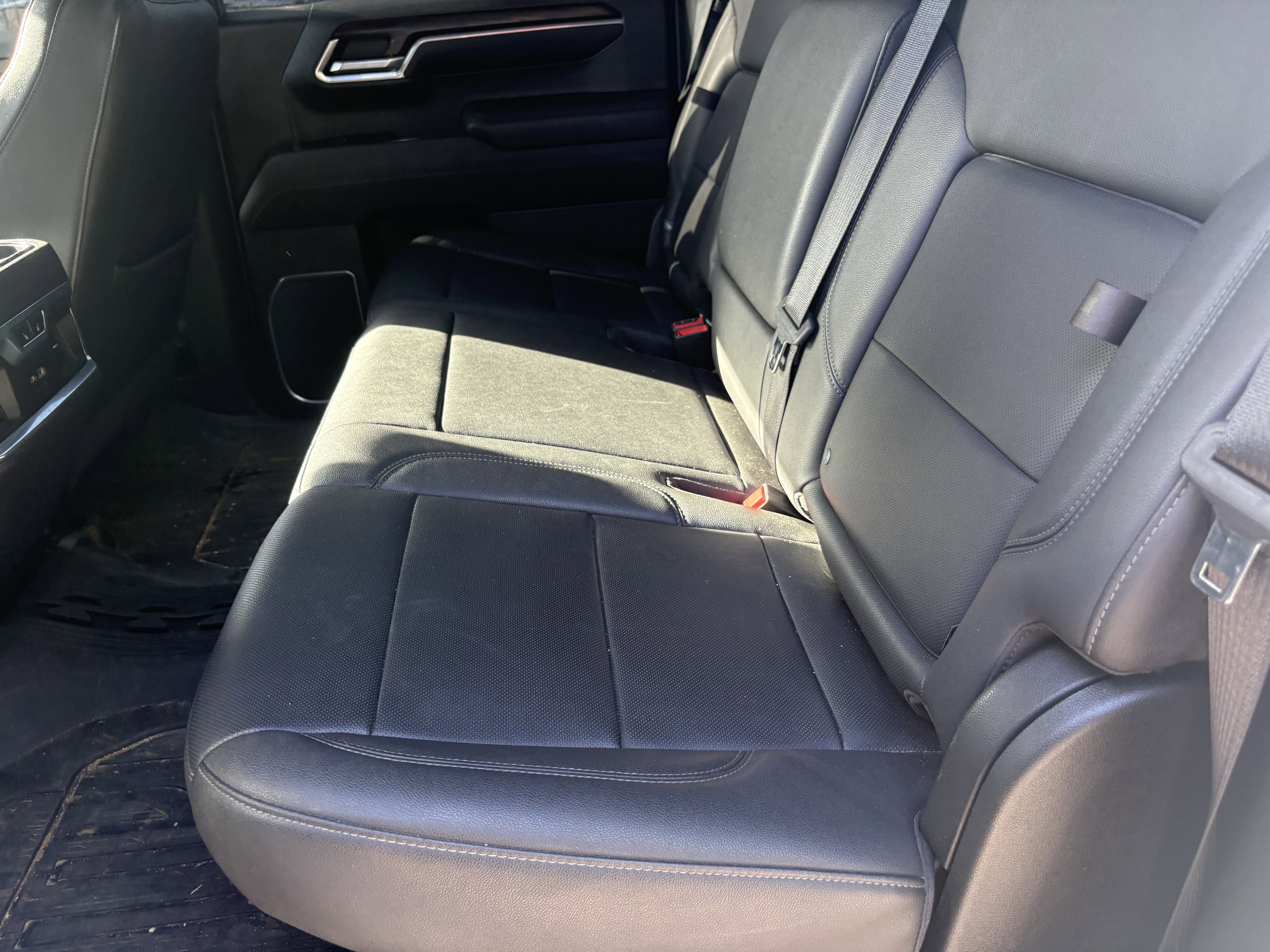 Used 2022 GMC Sierra 1500 SLT w/ SLT Premium Plus Package image 8