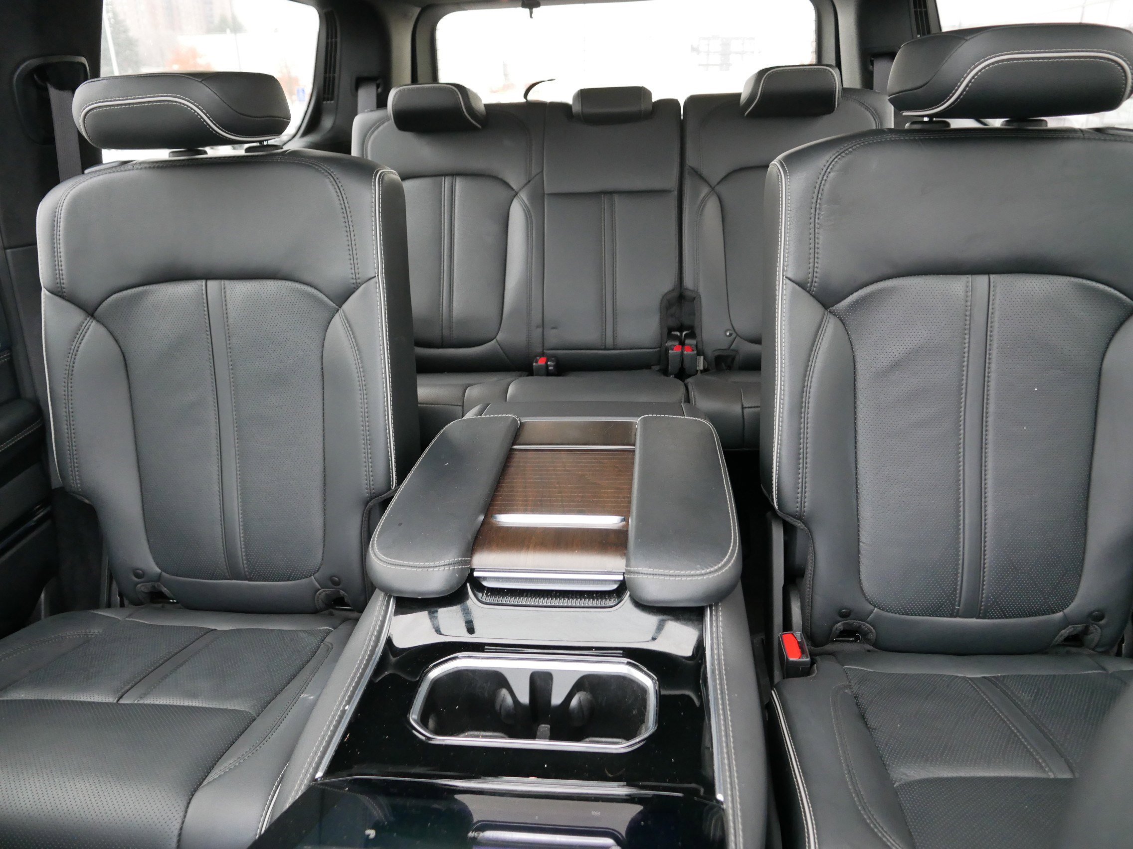 Used 2023 Jeep Grand Wagoneer Series II image 13