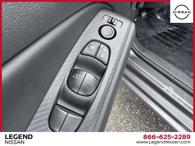 Used 2025 Nissan Altima 2.5 SV FWD image 18