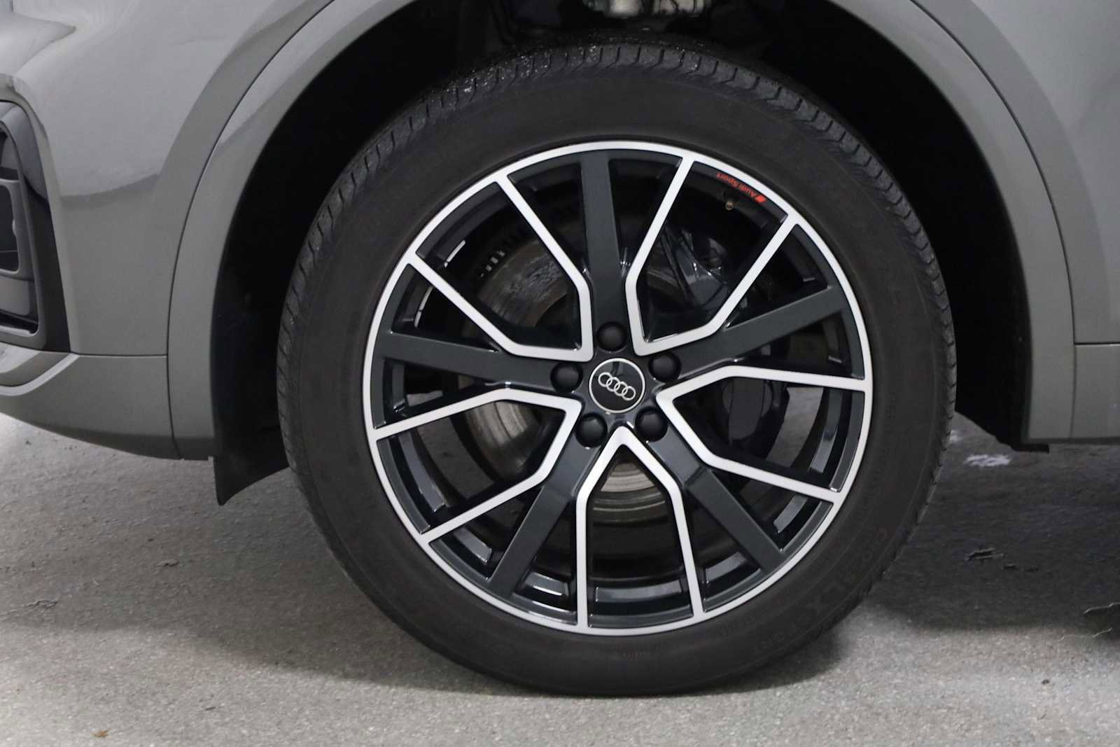 Used 2023 Audi SQ5 Premium Plus w/ Premium Plus Package image 37