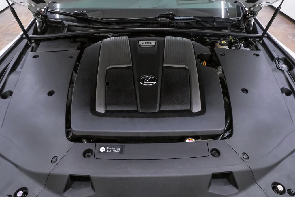 Used 2021 Lexus LS 500 w/ Interior Upgrade Package RWD image 32