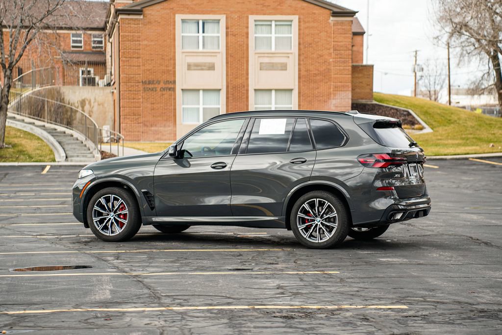 Used 2024 BMW X5 xDrive40i w/ M Sport Package image 7