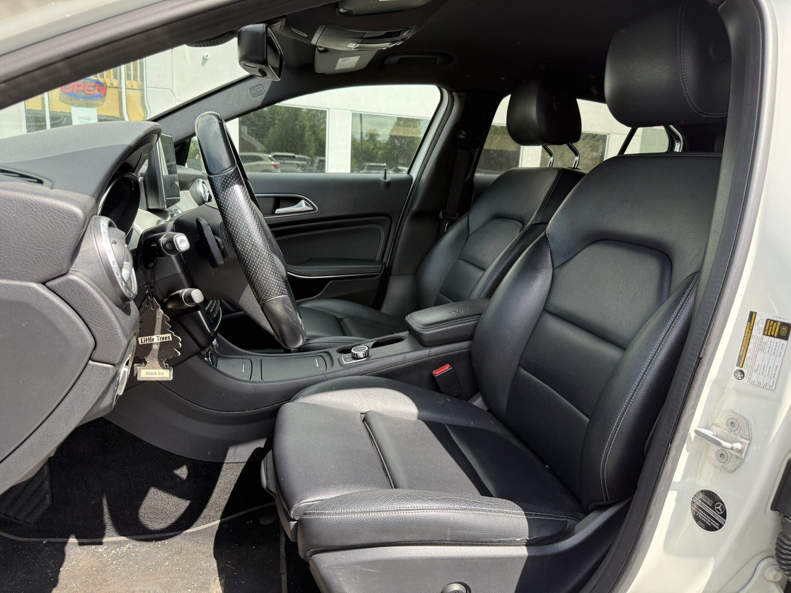 Used 2016 Mercedes-Benz GLA 250 image 11