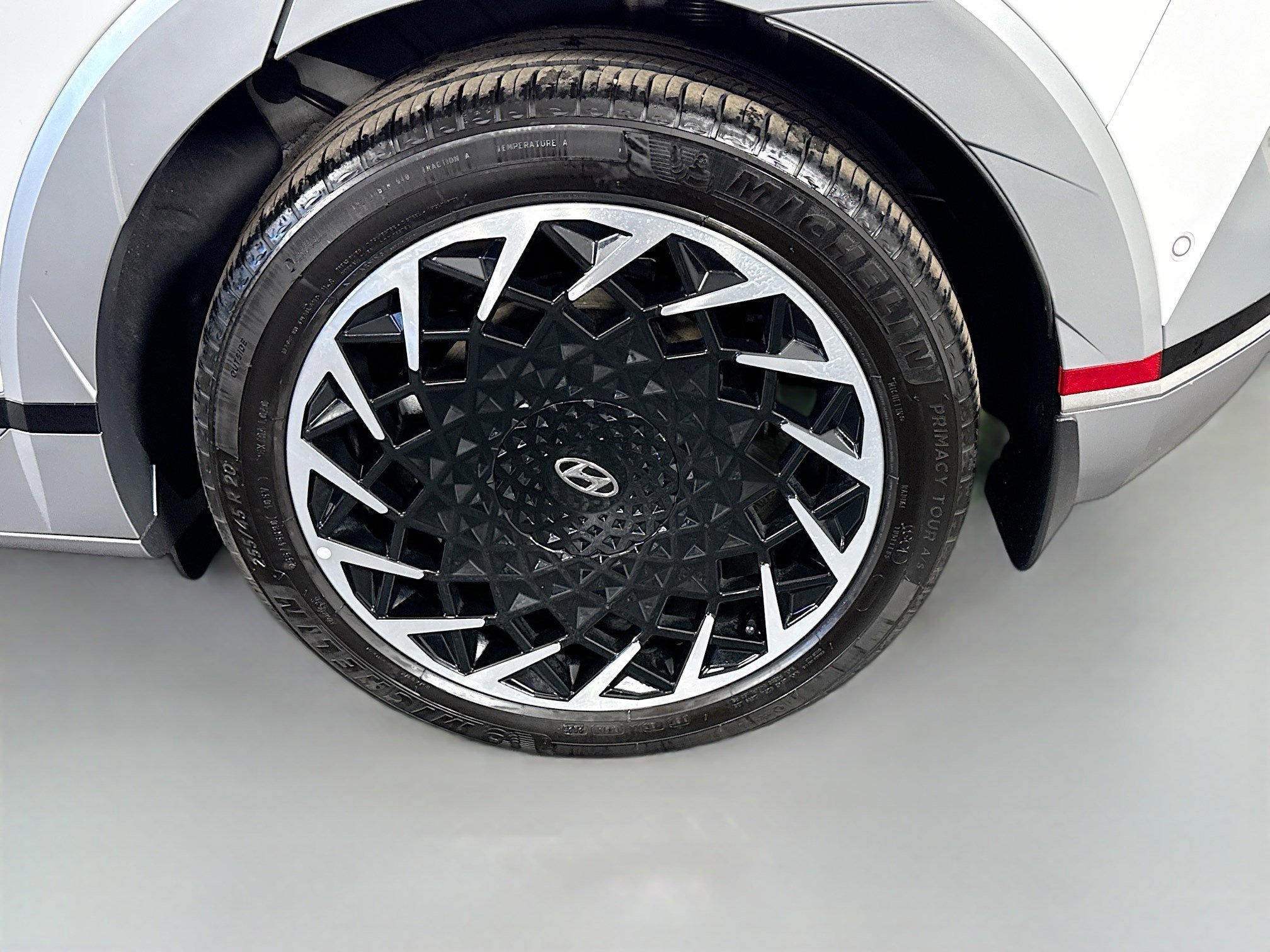 Used 2024 Hyundai Ioniq 5 Limited image 37