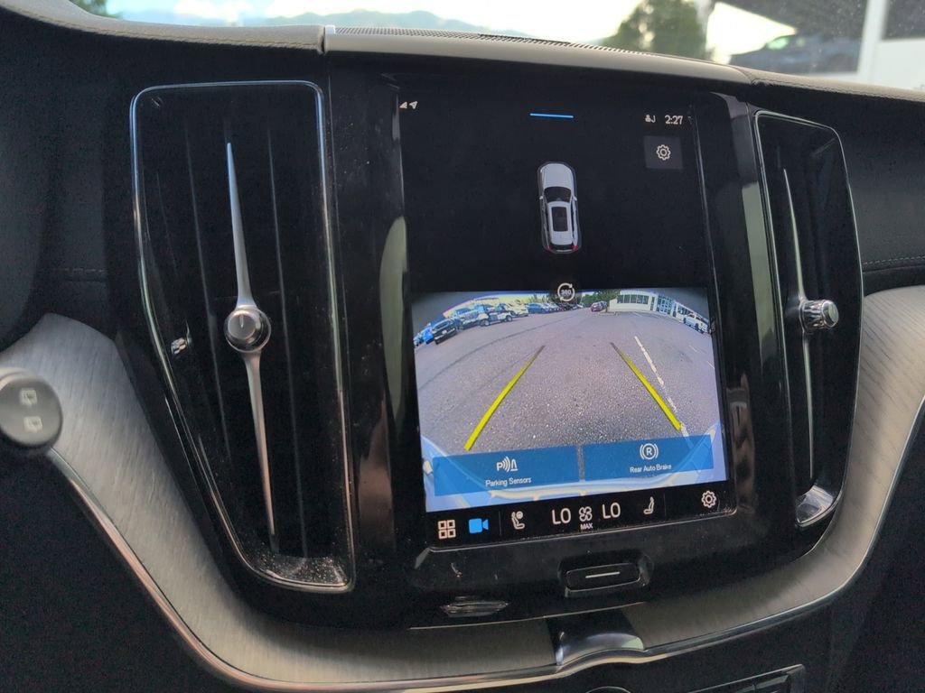 Used 2022 Volvo XC60 B5 Inscription w/ Advanced Package image 16