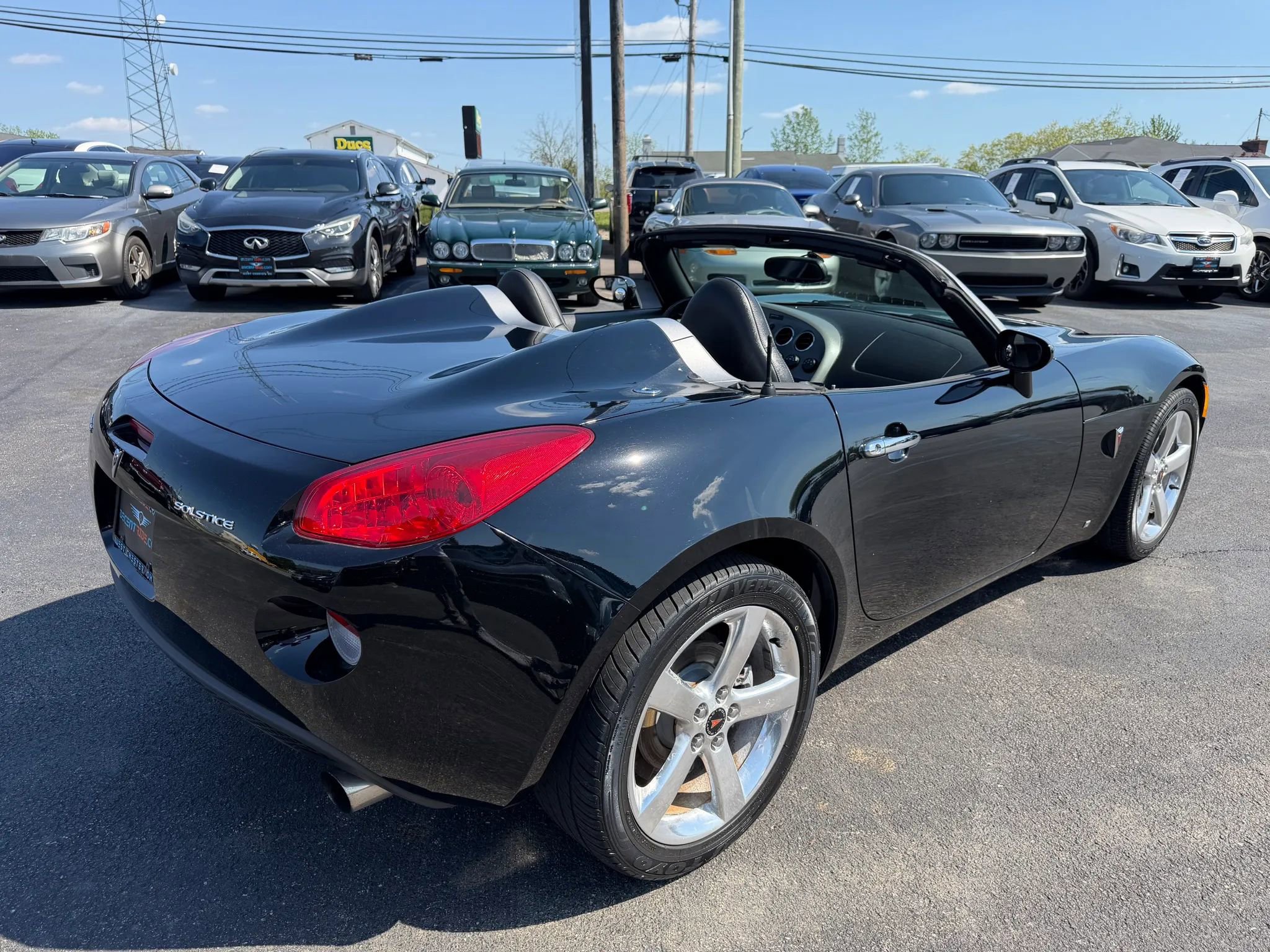 Used 2006 Pontiac Solstice Convertible w/ Premium Package image 3