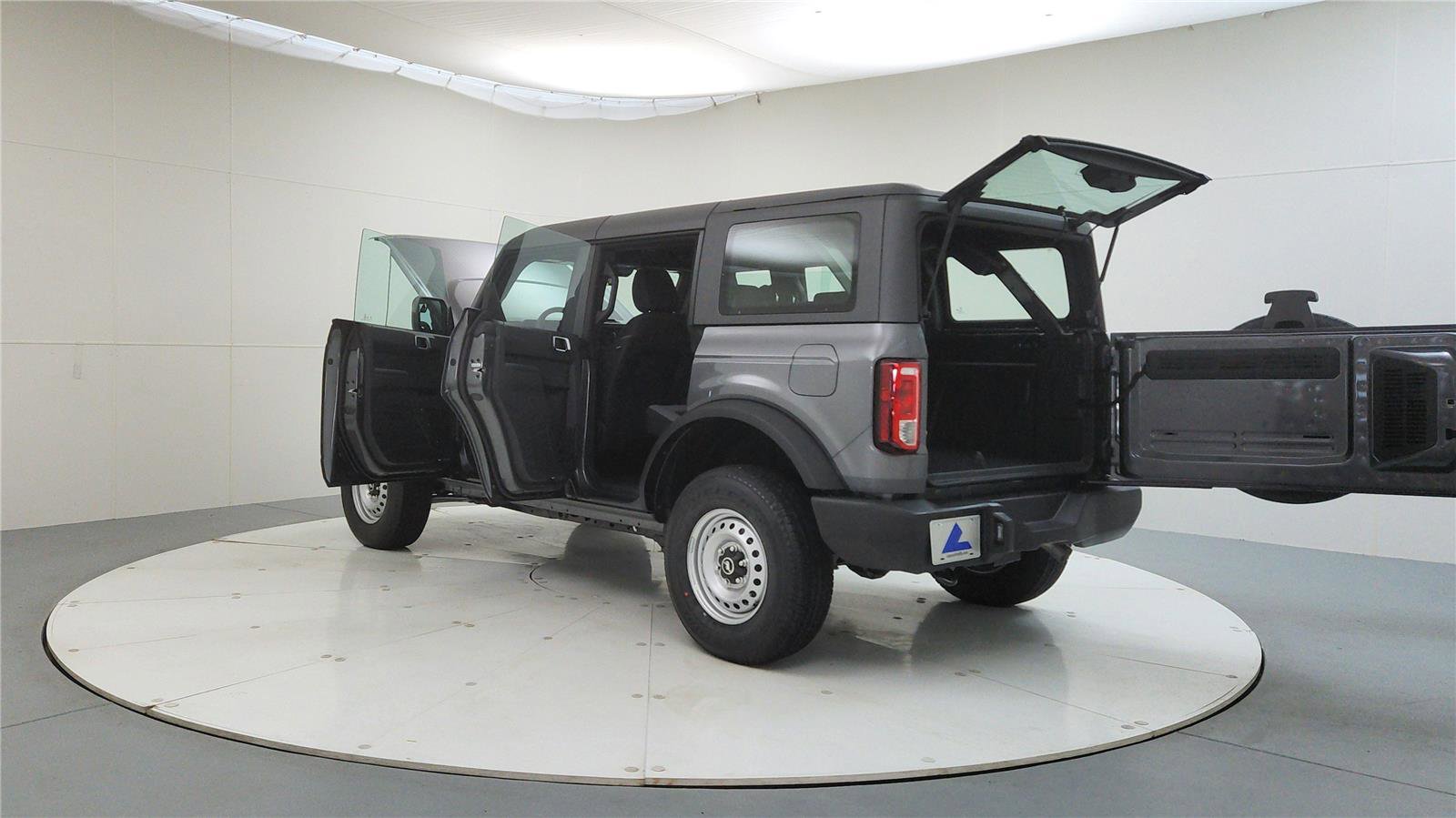 New 2025 Ford Bronco 4-Door image 12