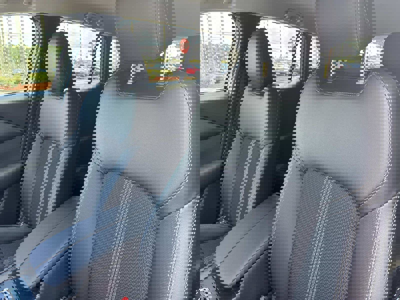 Certified 2025 MAZDA CX-50 2.5 Hybrid w/ Weather Package image 19