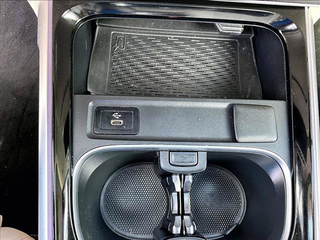 Used 2025 Mercedes-Benz GLB 250 image 27