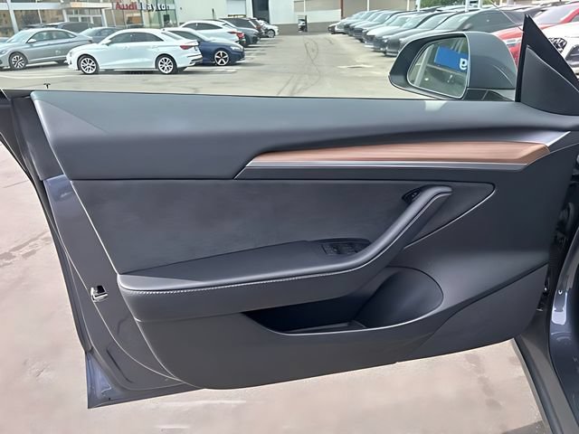 Used 2023 Tesla Model 3 Standard Range RWD image 24