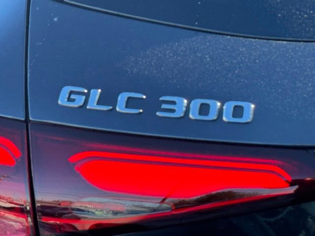 Used 2024 Mercedes-Benz GLC 300 4MATIC image 7