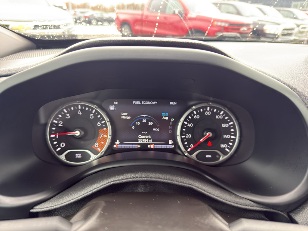 Used 2022 Jeep Renegade Trailhawk w/ Trailer Tow Group image 17