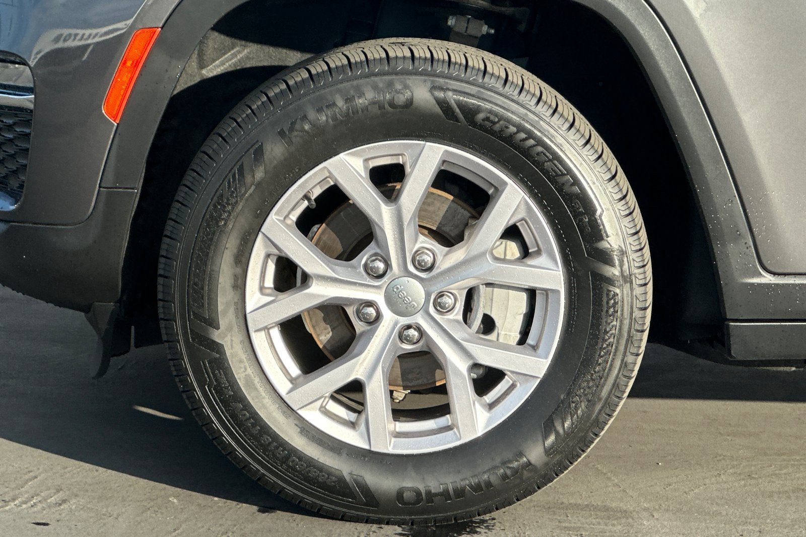 Used 2022 Jeep Grand Cherokee Limited AWD/4WD image 26