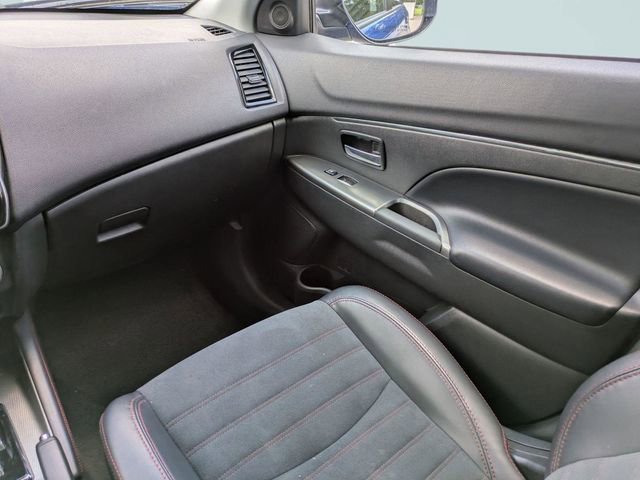 Used 2024 Mitsubishi Outlander Sport SE AWD/4WD image 18